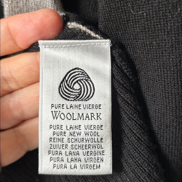 Lacoste argyle cardigan size 38 EU S-M in US please see the measurements - Picture 5 of 5